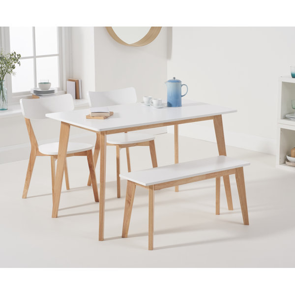 Fjørde & Co Essgruppe Sarahi mit 2 Stühlen und einer Bank | Wayfair.de